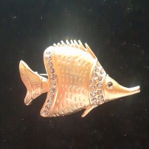Gold Tone Fish-Shaped Brooch with Rhinestones